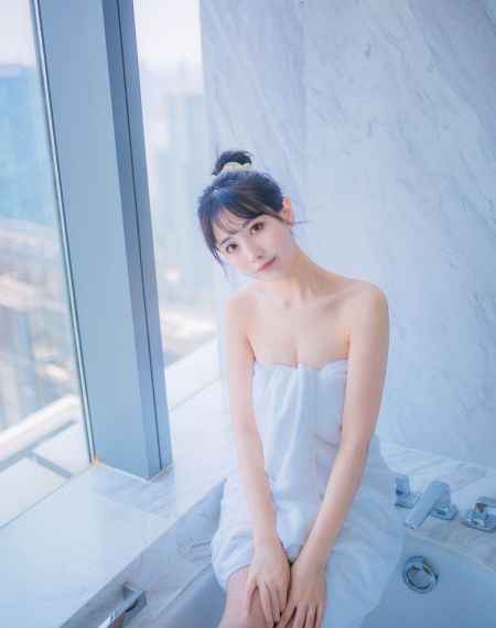 嗝嗝老师