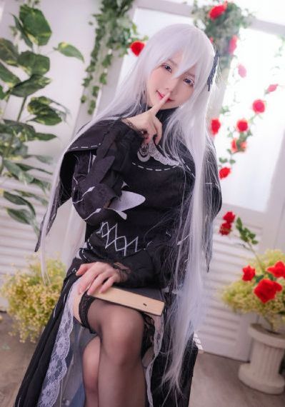 《被丈夫的下属推来推去的妻子》